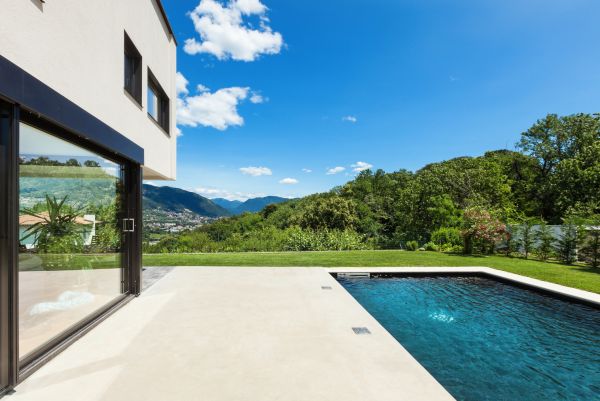 Cost of Poolside Concrete Repair in Yakima
