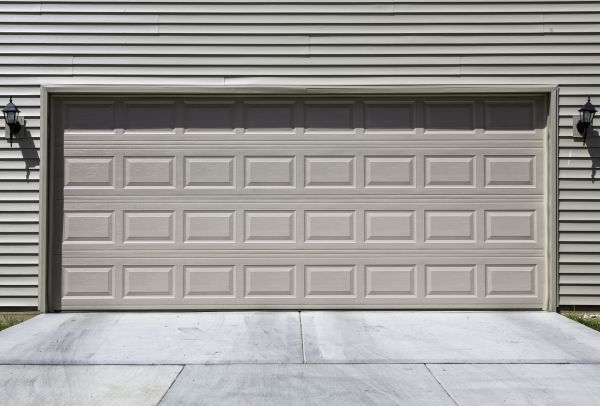 Cost of Garage Entrance Repair in Yakima