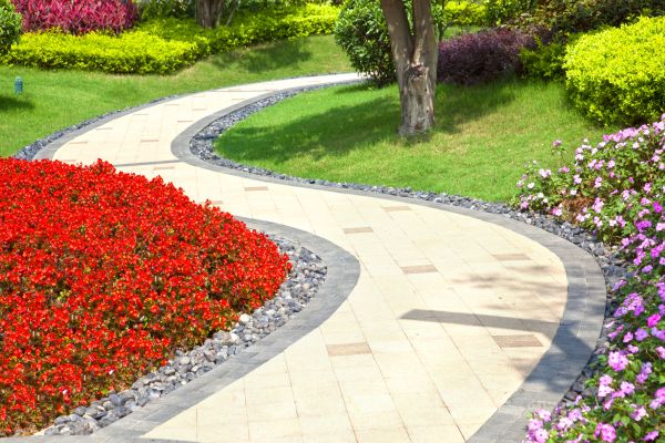 Cost of Garden Walkway Repair in Yakima